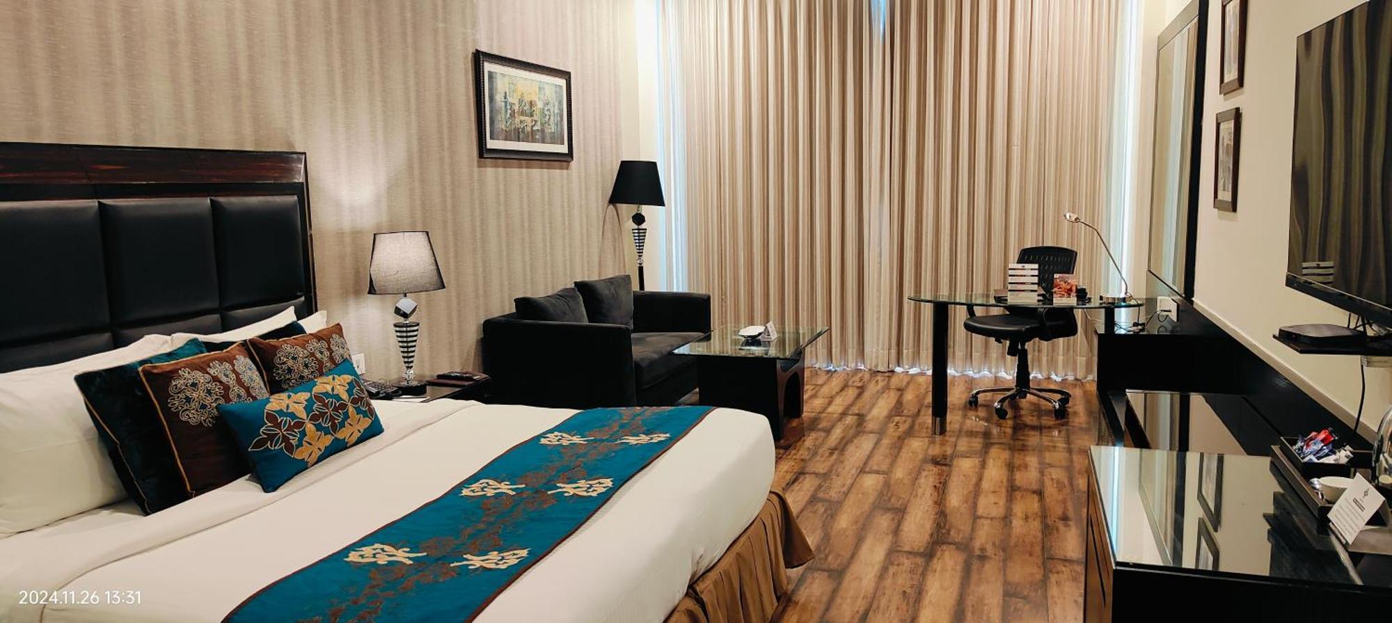 Marina- Shimla First Designer Boutique Hotel Екстериор снимка