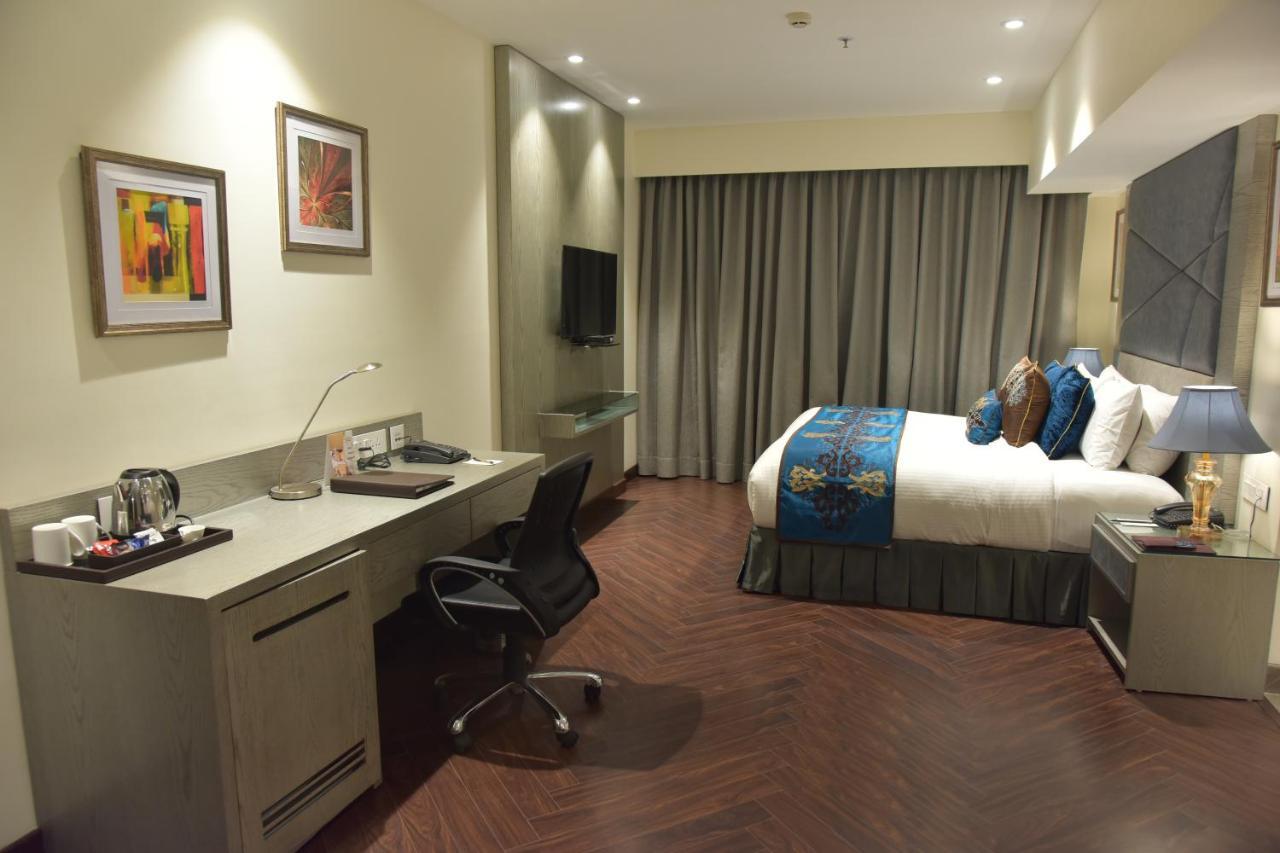 Marina- Shimla First Designer Boutique Hotel Екстериор снимка