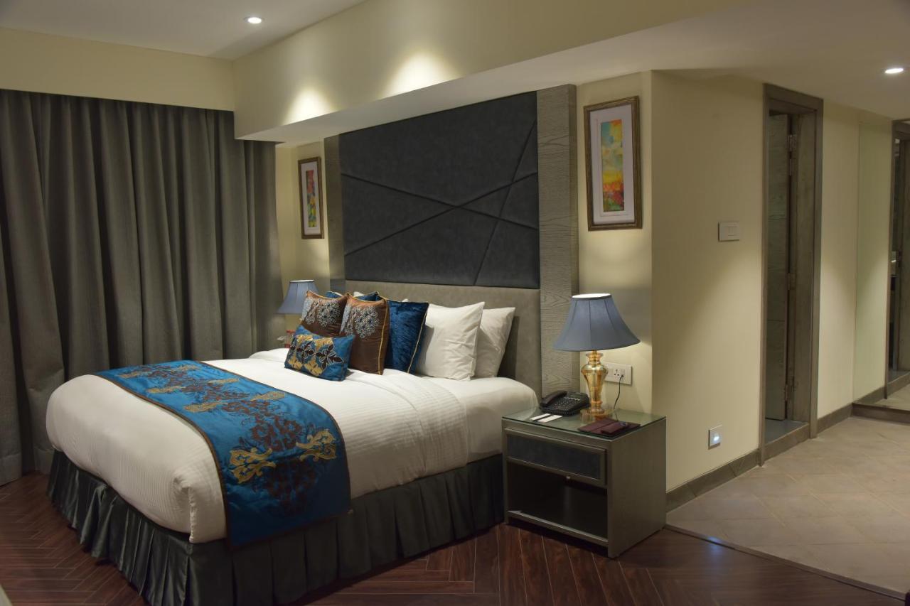 Marina- Shimla First Designer Boutique Hotel Екстериор снимка