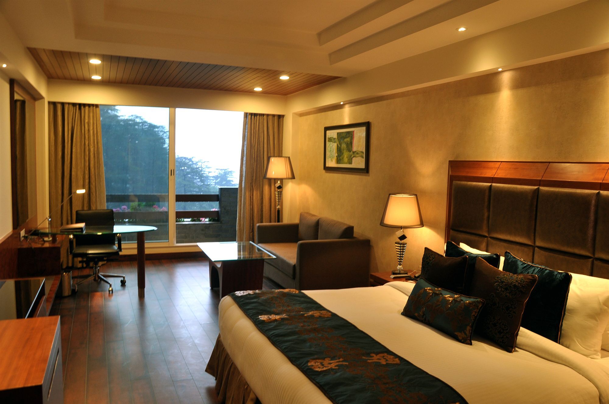 Marina- Shimla First Designer Boutique Hotel Екстериор снимка